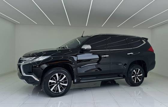 MITSUBISHI PAJERO SPORT 2.4 16V MIVEC TURBO DIESEL HPE AWD AUTOMÁTICO MITSUBISHI PAJERO SPORT 2.4 16V MIVEC TURBO DIESEL HPE AWD AUTOMÁTICO